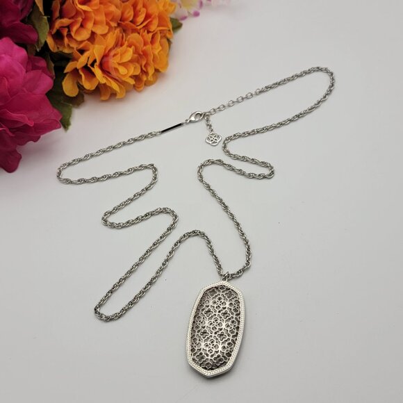 Kendra Scott Rae Filigree Pendant Necklace Silver Tone 31" Adjustable - Picture 1 of 6